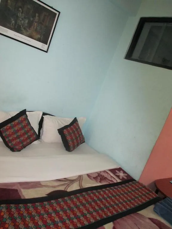 Budget Hotel Multiplex Katmandou Couette-café